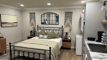 5 bedrooms, WiFi, bed sheets