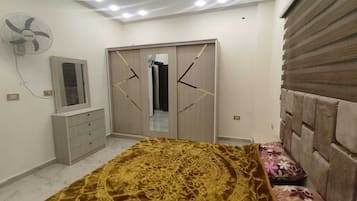 5 Schlafzimmer, Bügeleisen/Bügelbrett, WLAN, Bettwäsche