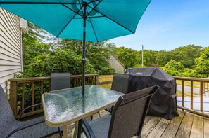 Outdoor dining - “A Gem” 4BR & 2BA—Private Sandy Beach & Bike Path Access (Harwich)