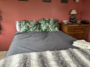 2 soverom, wi-fi (inkludert) og sengetøy