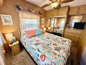 1 Schlafzimmer, Bügeleisen/Bügelbrett, kostenloses WLAN, Bettwäsche