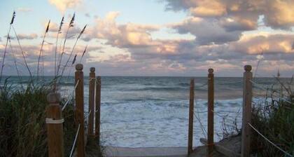 Brand-new 2-bedroom, 2-bath beach home