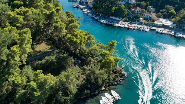 Marina