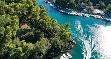 Your sea-view sanctuary in the heart of Gaios