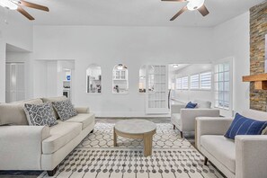 スマートテレビ、暖炉