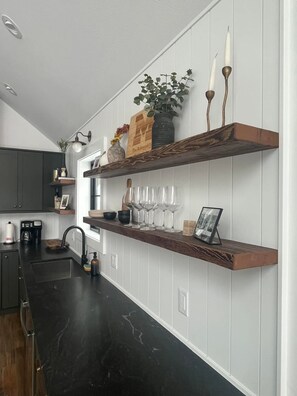 Microwave, oven, stovetop, dishwasher