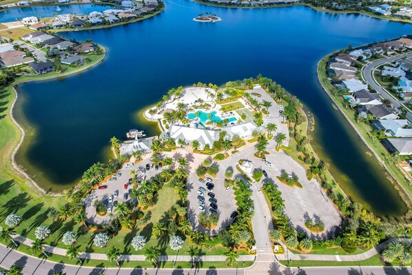 Exterior - Catamaran Place - 3 bedroom pool home with stunning lake views! (Naples)