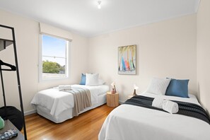 4 bedrooms, desk, iron/ironing board, free WiFi