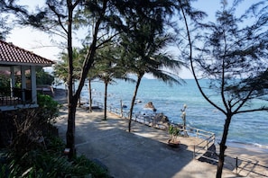 Front of property - Bounce Beach Hotel & Tien Sa Resort  (Da Nang)