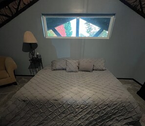 1 室のベッドルーム、WiFi (無料)、ベッドシーツ