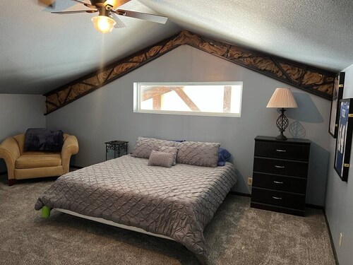 Relax Enjoy Country Living-Hot Tub & Seasonal Pool