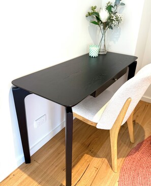 Interior - Rye Local #2-NEW townhouse, 300m to beach -Sleeps 8- live like a local! (Rye)