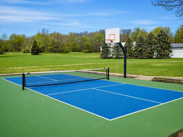 Sport court