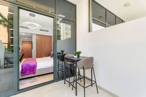 1 dormitorio, tabla de planchar con plancha, wifi gratis y ropa de cama