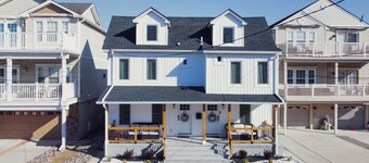 Stylish 2BR 1BA Apt - Steps To Beach & Boardwalk - Quality Vacation in Wildwood