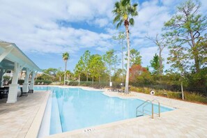 A heated pool - Saffron Sands (Seagrove Beach)