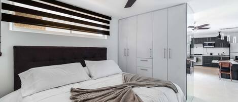 1 camera, ferro/asse da stiro, Wi-Fi, lenzuola