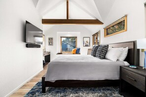 2 chambres, fer et planche à repasser, Wi-Fi, draps fournis