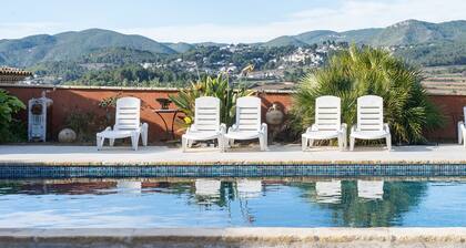 Country House 'Ca La Munda-Can Cruset' with Mountain View, Private Pool and Wi-Fi