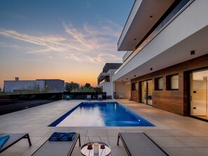 Beheizter Pool