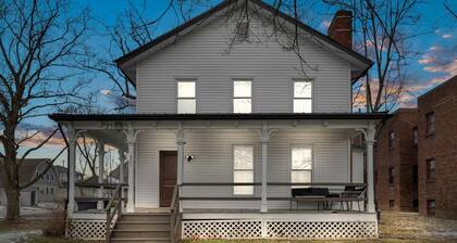 Historic 5BR Home with Fire Pit & Outdoor Space