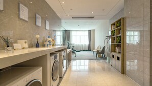 Laundry room - FuShang Hotel (Foshan)