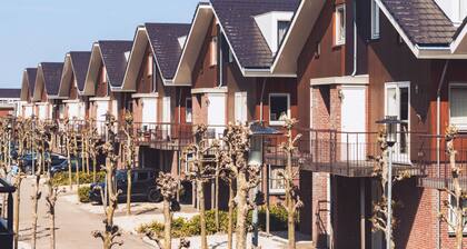 Nce apartment with roof terrace and lake view