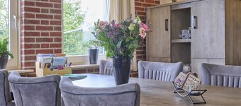 Beautiful grouphouse with garden and play attic