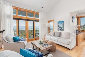 TV, fireplace, computer monitors