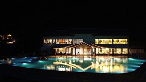 Utomhuspool