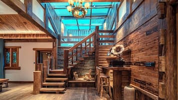 家庭独立别墅, 庭院景观 | 2 多间卧室、高档床上用品、特色装修、特色家居