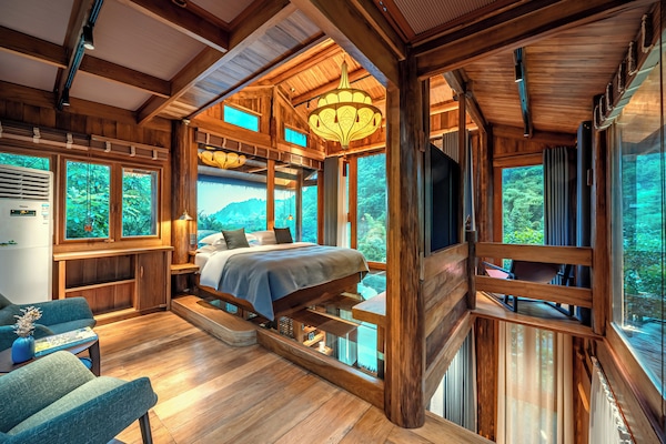 Nhà phong cách lãng mạn, quang cảnh thung lũng | Bộ đồ giường cao cấp, trang trí khác biệt