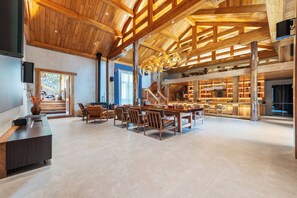 Luxury Villa, 3 Bedrooms, Garden View