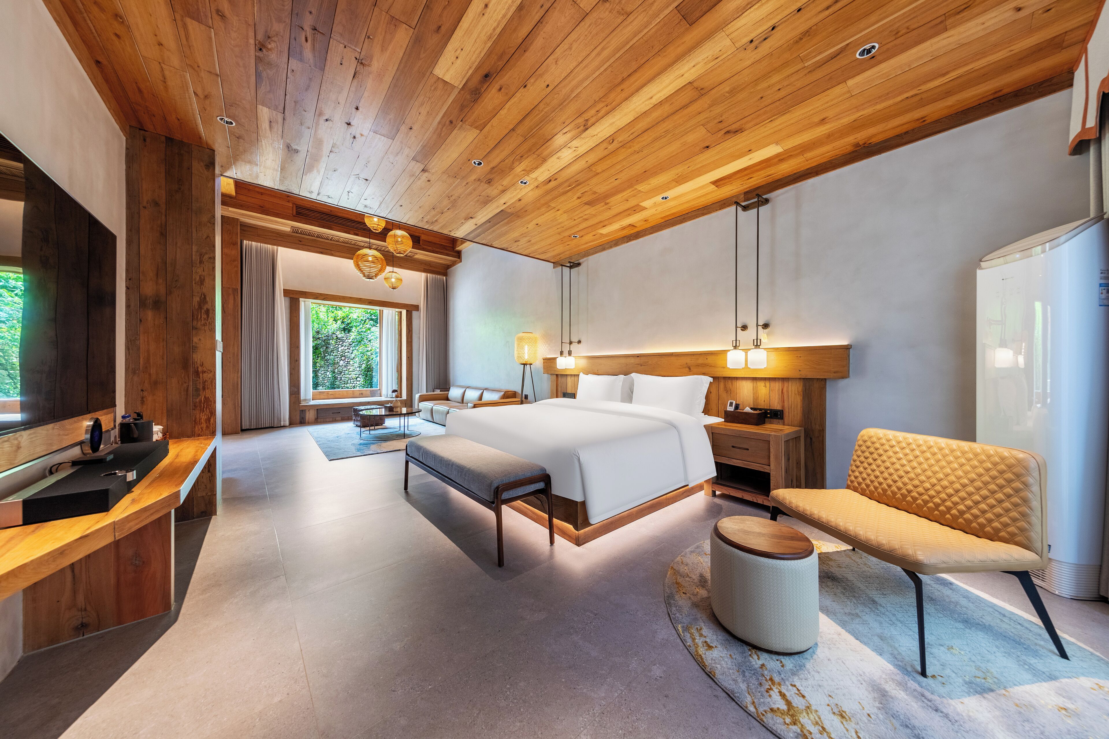 Luxury Villa, 3 Bedrooms, Garden View | Peralatan tempat tidur premium, dihias secara berasingan 