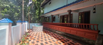 Kizhakkechirayil Homestays, a remote space for the best getaway. 