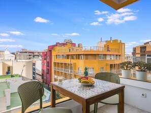 Outdoor dining - Vivelorural lovely flat close to Las Canteras (Las Palmas de Gran Canaria)