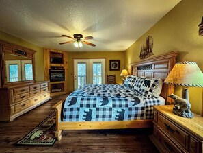 5 chambres, fer et planche à repasser, lit parapluie, Wi-Fi