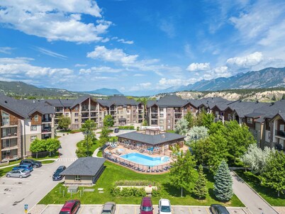 Aspen Retreat | Year-Round Getaway | Hot Tub & Gym