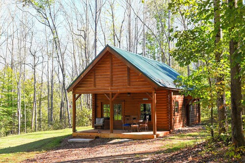 Secluded Cabin w/ Dock Access in Pittsville