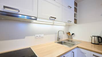 冰箱、烤箱、厨具/餐具