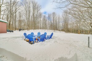 Outdoor dining - 22 Mi to Boyne Mountain: Home w/ Fire Pit! (Petoskey)