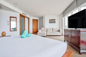 เครื่องนอนป้องกันสารก่อภูมิแพ้, มินิบาร์, ห้องเก็บเสียง, เตียงเสริม/เปล