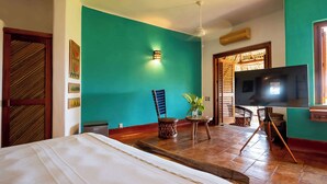 Room - Suite with Air: Playa la Ropa | 1 Bedroom (Zihuatanejo)