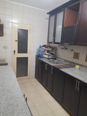 Fridge, dishwasher, dining tables - Enjoying And Comfortable Stay (Old Cairo)