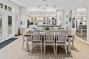 تناول الطعام