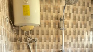 Shower, towels