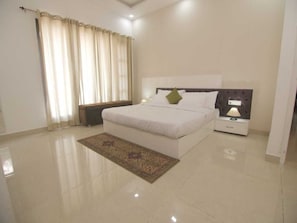Superior Room | Free WiFi - TIM Stayz Deharadun (Dehradun)