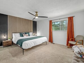 3 bedrooms, iron/ironing board, free WiFi, bed sheets