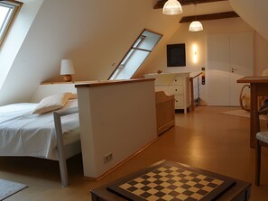 2 bedrooms, free WiFi