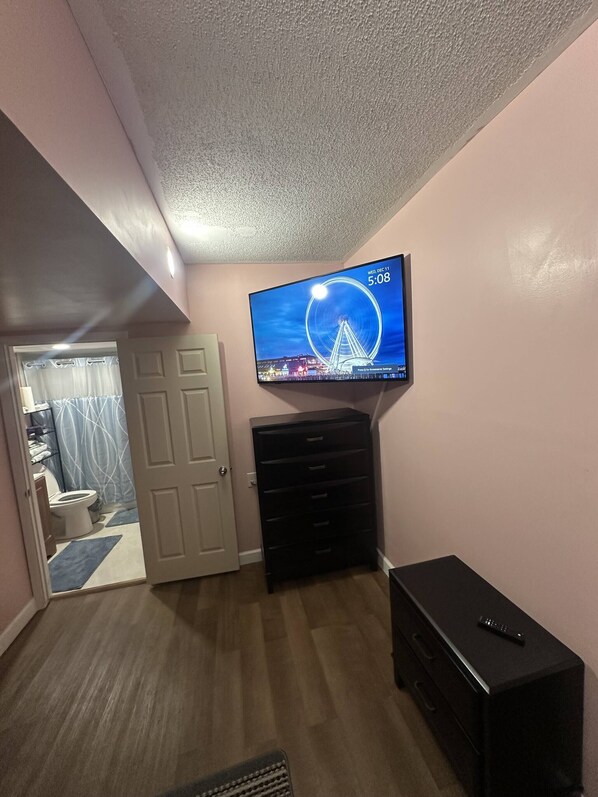 Room amenity - Fort Lauderdale Retreats (Margate)